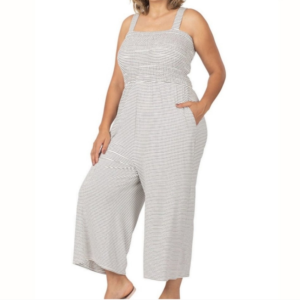 Zenana Outfitters Striped White Black Cropped Jumpsuit Size 2X